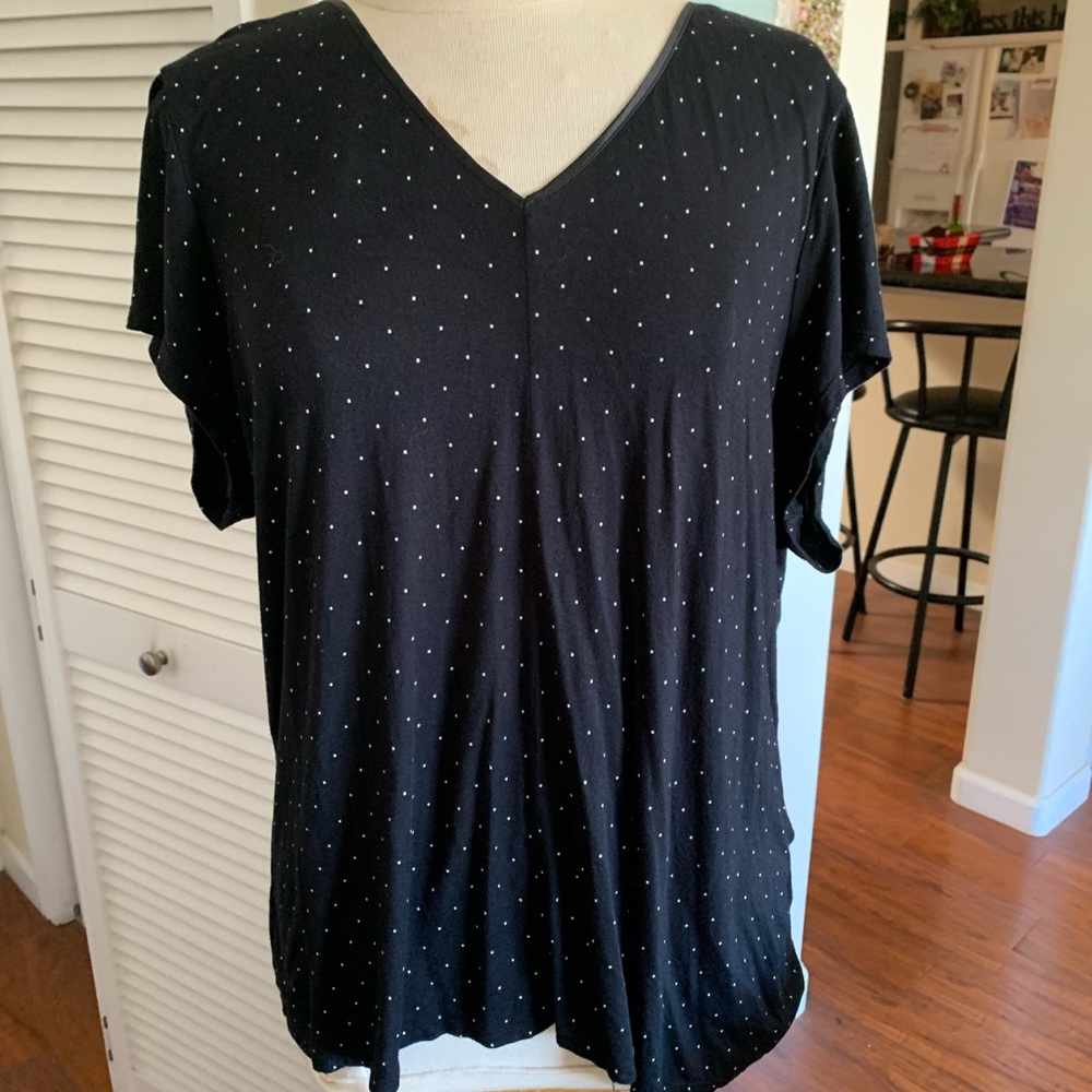 Alfani Black plus size V-Neck Short Sleeve Top with White Micro Dots